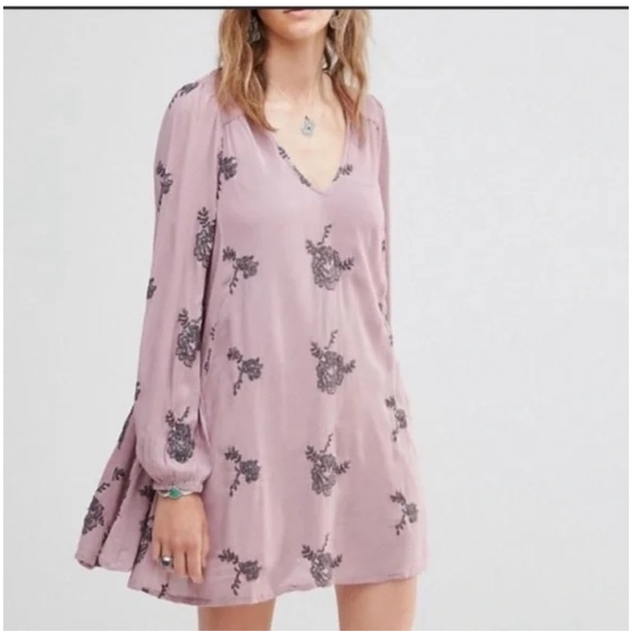 Free People Emma Austin Dress Long Sleeve Elderberry Embroidered Boho Sz S - Picture 2 of 6